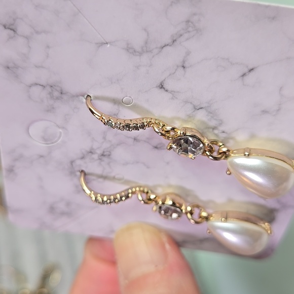 Gold Tone Silver Fuax Pearl Drop Earrings - Picture 15 of 17